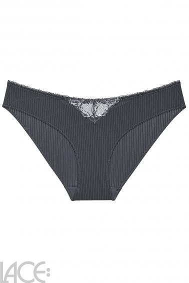 Triumph - Wild Iris Florale Tai trusse