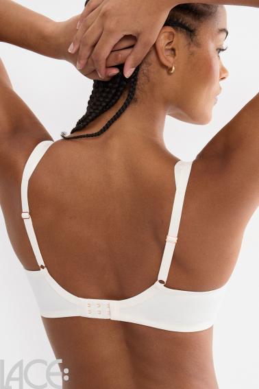 Triumph - Wild Gardenia Florale Minimizer BH D-G skål