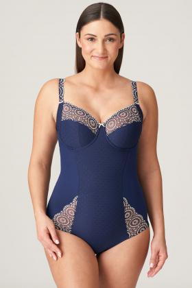 - Shapewear