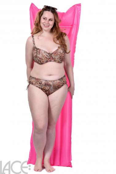 LACE Design - Bikini BH med dyb udskæring - Foret i skålen - D-H skål - LACE Swim #16