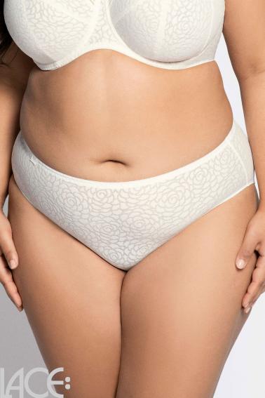 Ulla - Romy Tai trusse